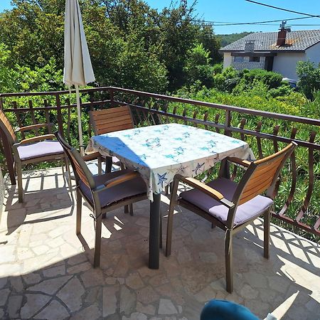 Apartmani Mia Jadranovo Εξωτερικό φωτογραφία