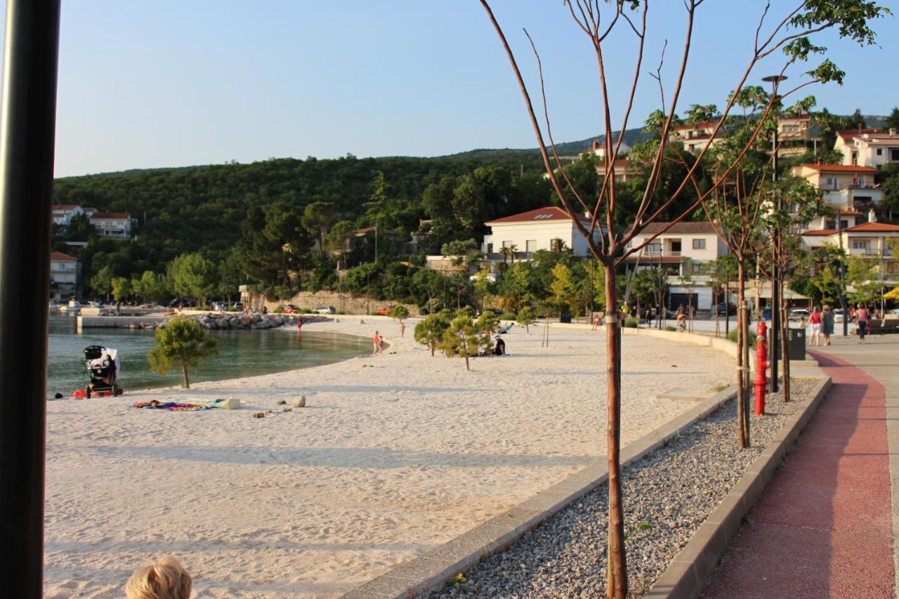 Apartmani Mia Jadranovo Εξωτερικό φωτογραφία