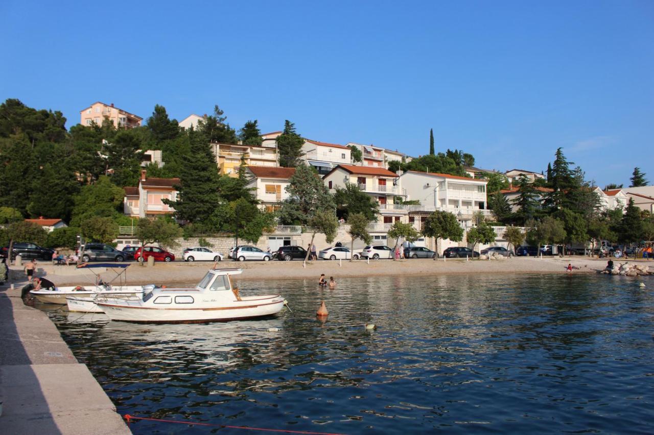 Apartmani Mia Jadranovo Εξωτερικό φωτογραφία