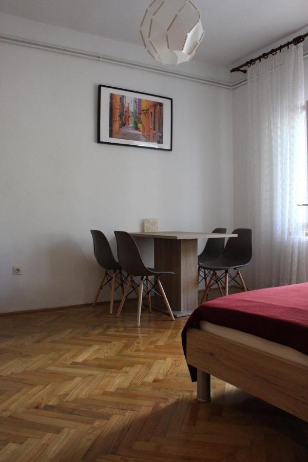 Apartmani Mia Jadranovo Εξωτερικό φωτογραφία